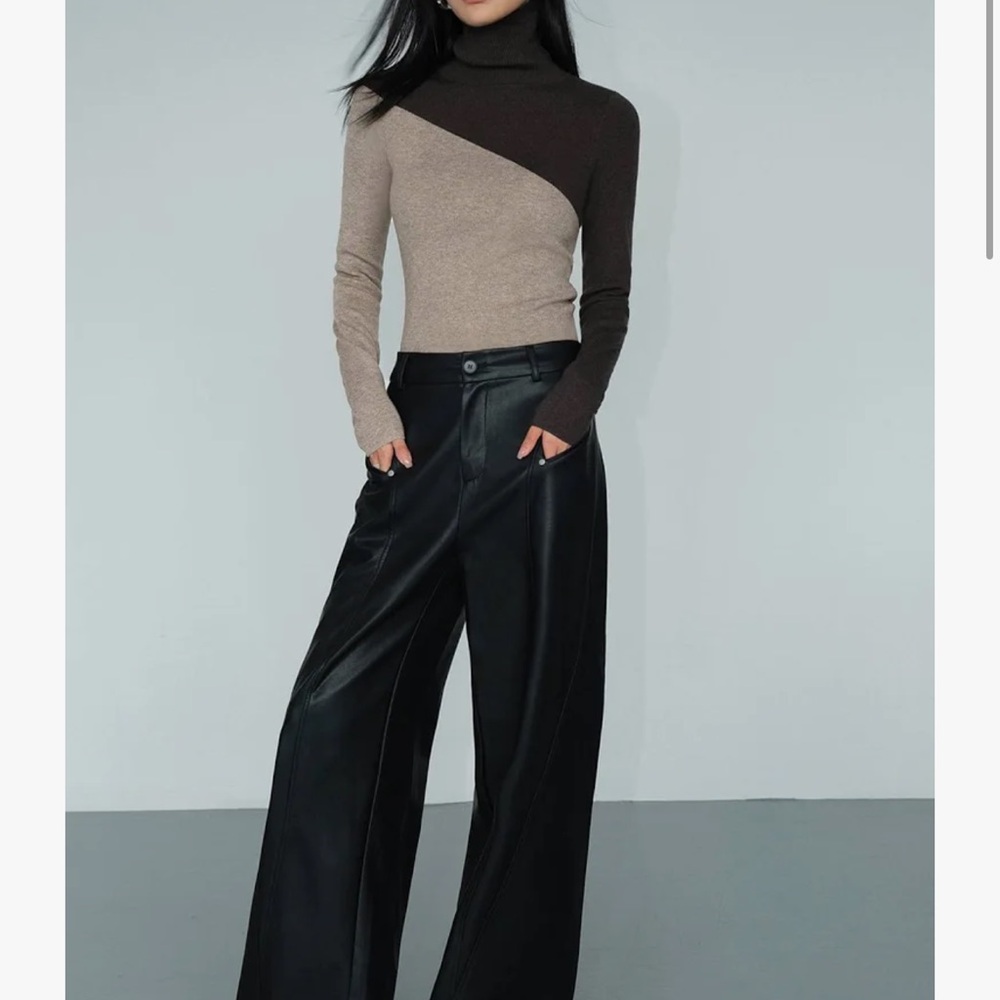 Commense Asymmetric Patchwork Long Sleeve Mock Ne… - image 2